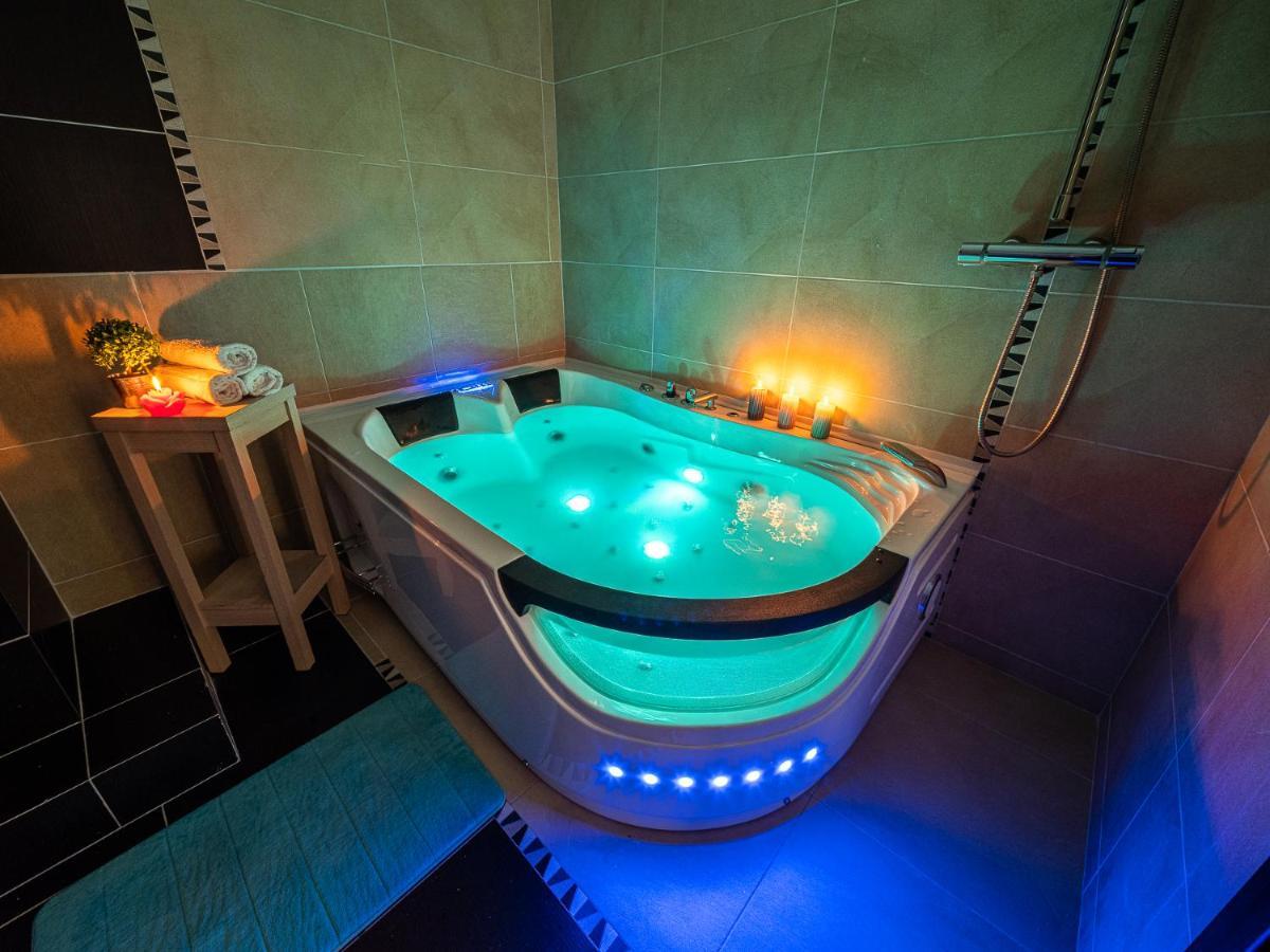 Skyhouse Riga Lux Penthouse & Spa Zewnętrze zdjęcie